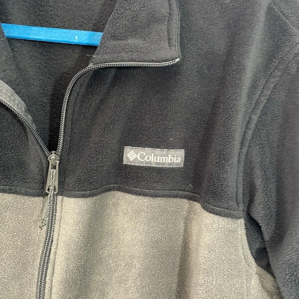 Columbia Two-Tone Black and Gray Jacket